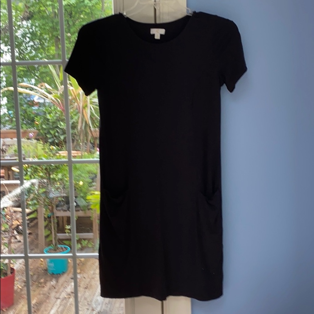 C black dress 2front pockets S $12